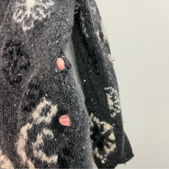 Nordic Design Hand Knit Gray Wool Patterned Sweater Size M P Women - Picture 6 of 10